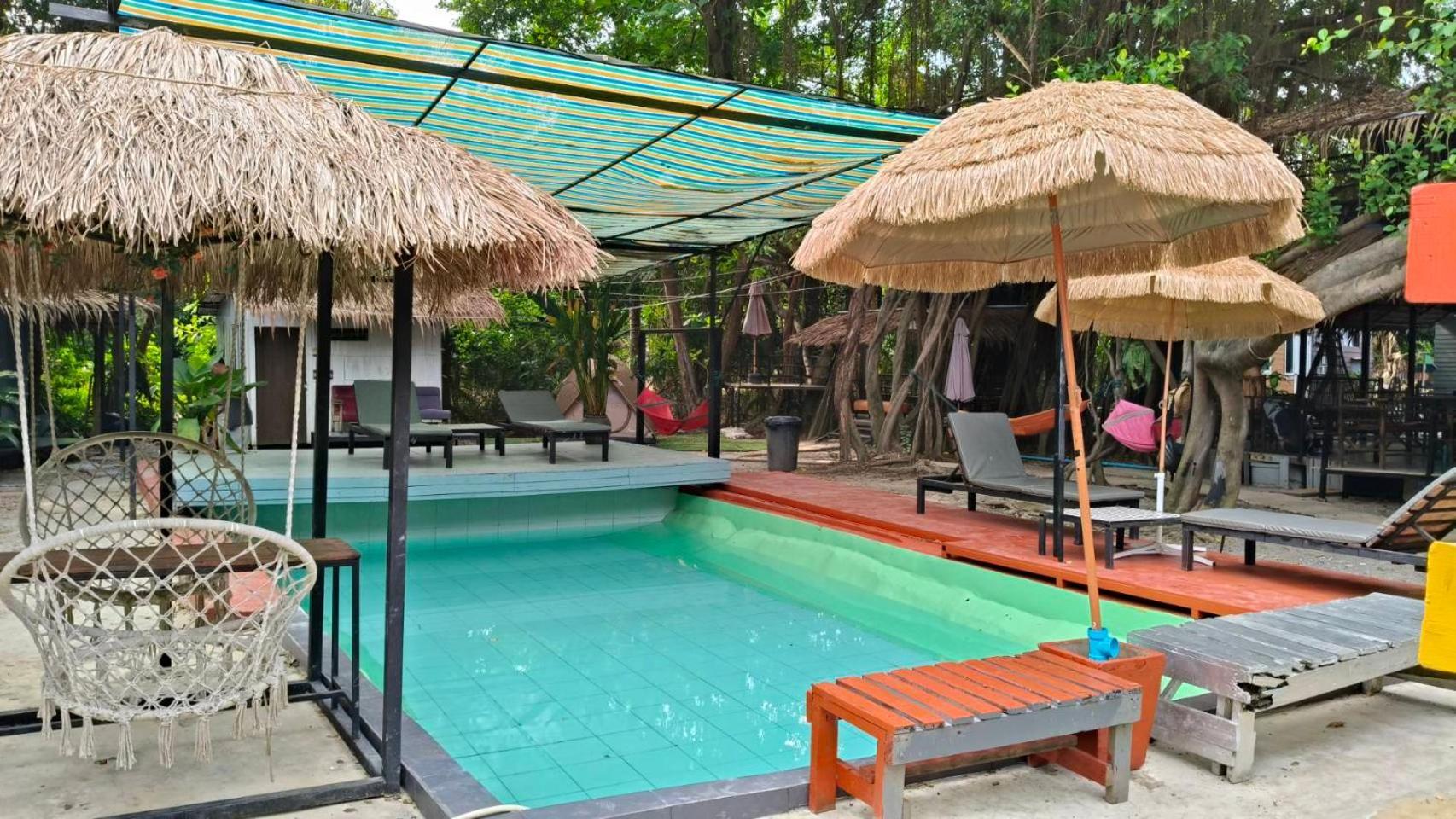 Do Dee Cafe Bangkok Hostel Exterior foto
