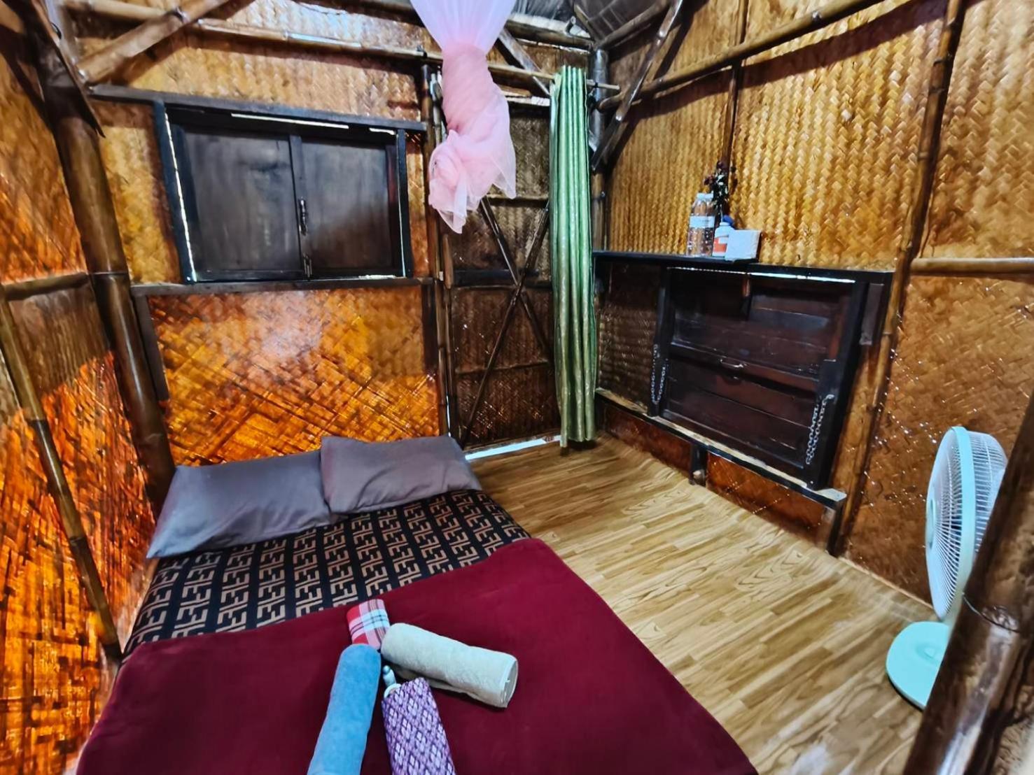 Do Dee Cafe Bangkok Hostel Exterior foto