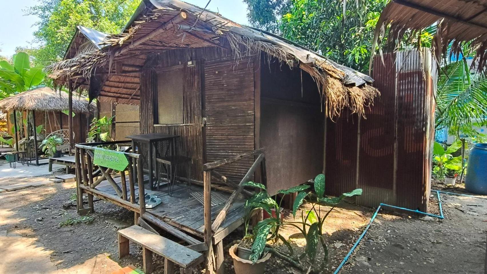 Do Dee Cafe Bangkok Hostel Exterior foto