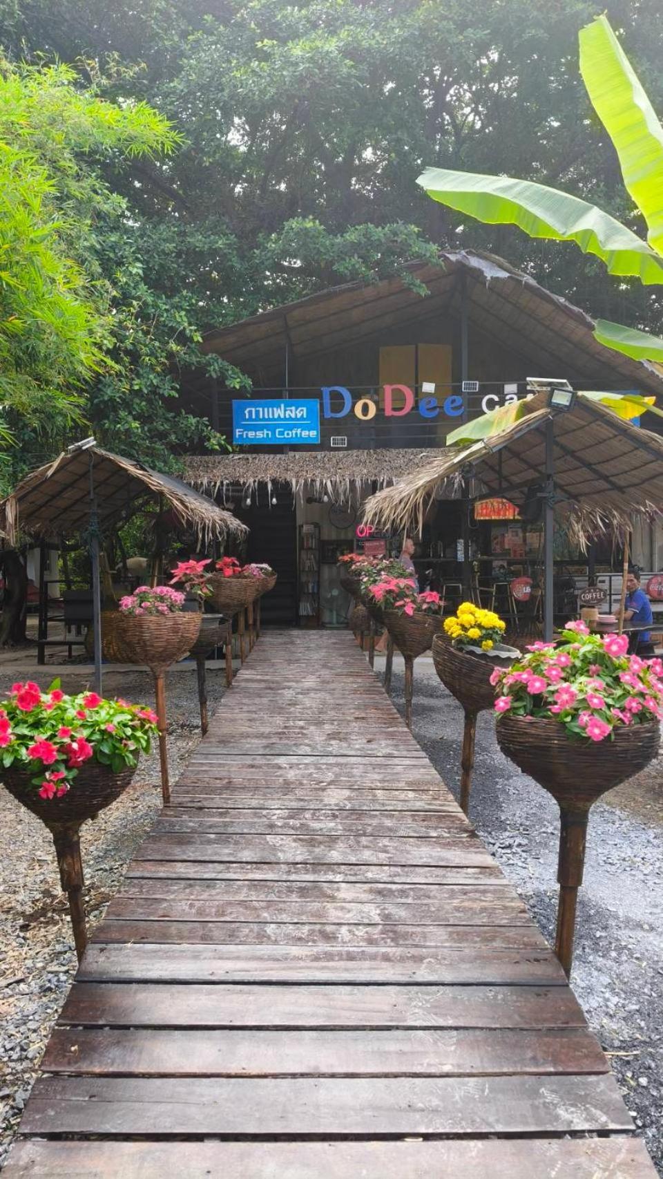 Do Dee Cafe Bangkok Hostel Exterior foto