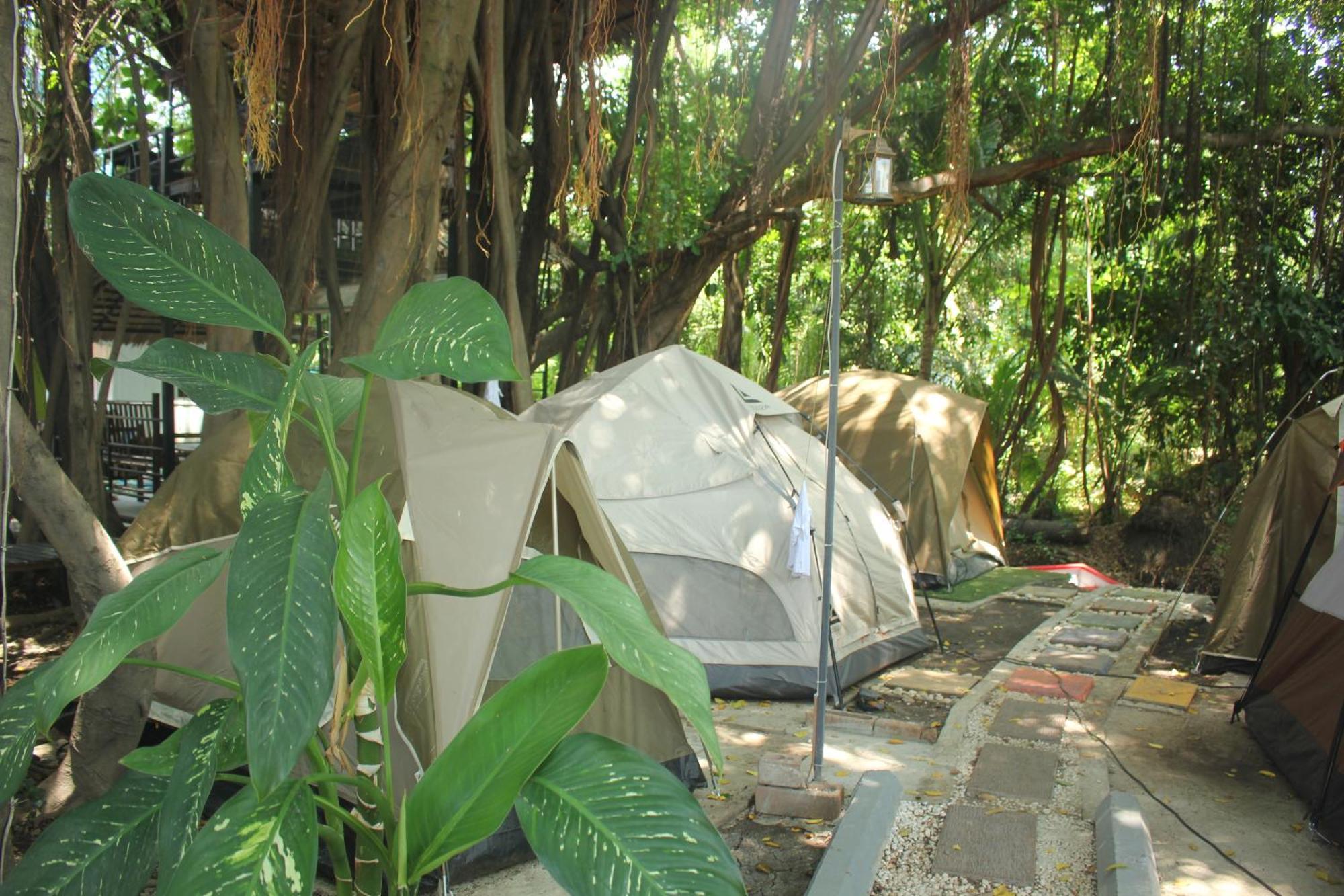 Do Dee Cafe Bangkok Hostel Exterior foto